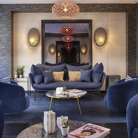 香榭丽舍雷格西亚酒店 酒店 4*