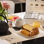 Hotel Elysees Regencia 4*